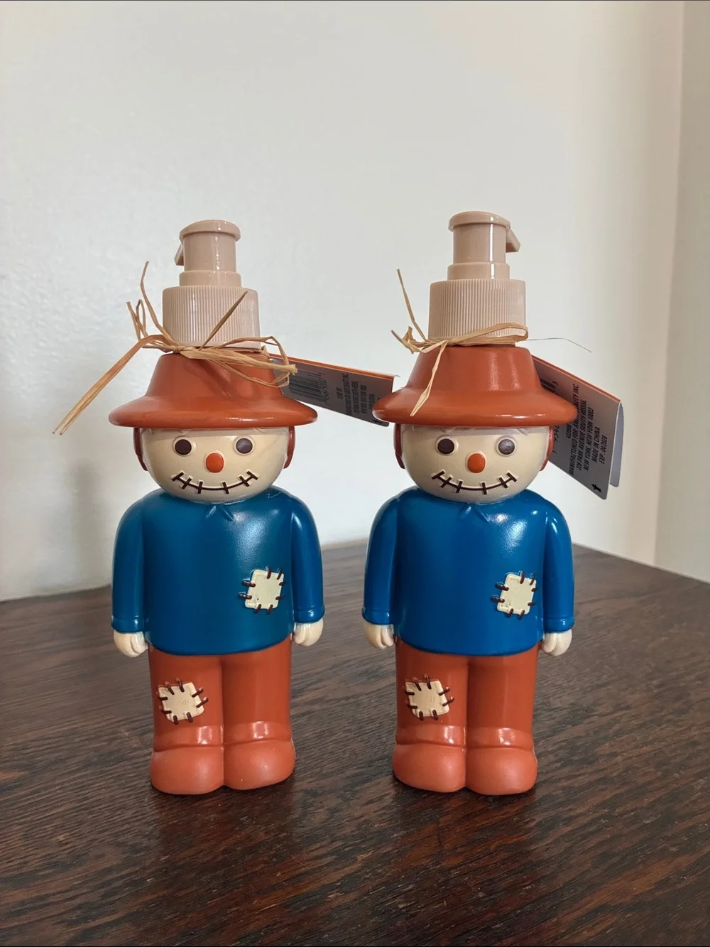 NWT- Set of 2- Caramel Pumpkin Scented Scarecrow Hand Soap Dispensers 6oz